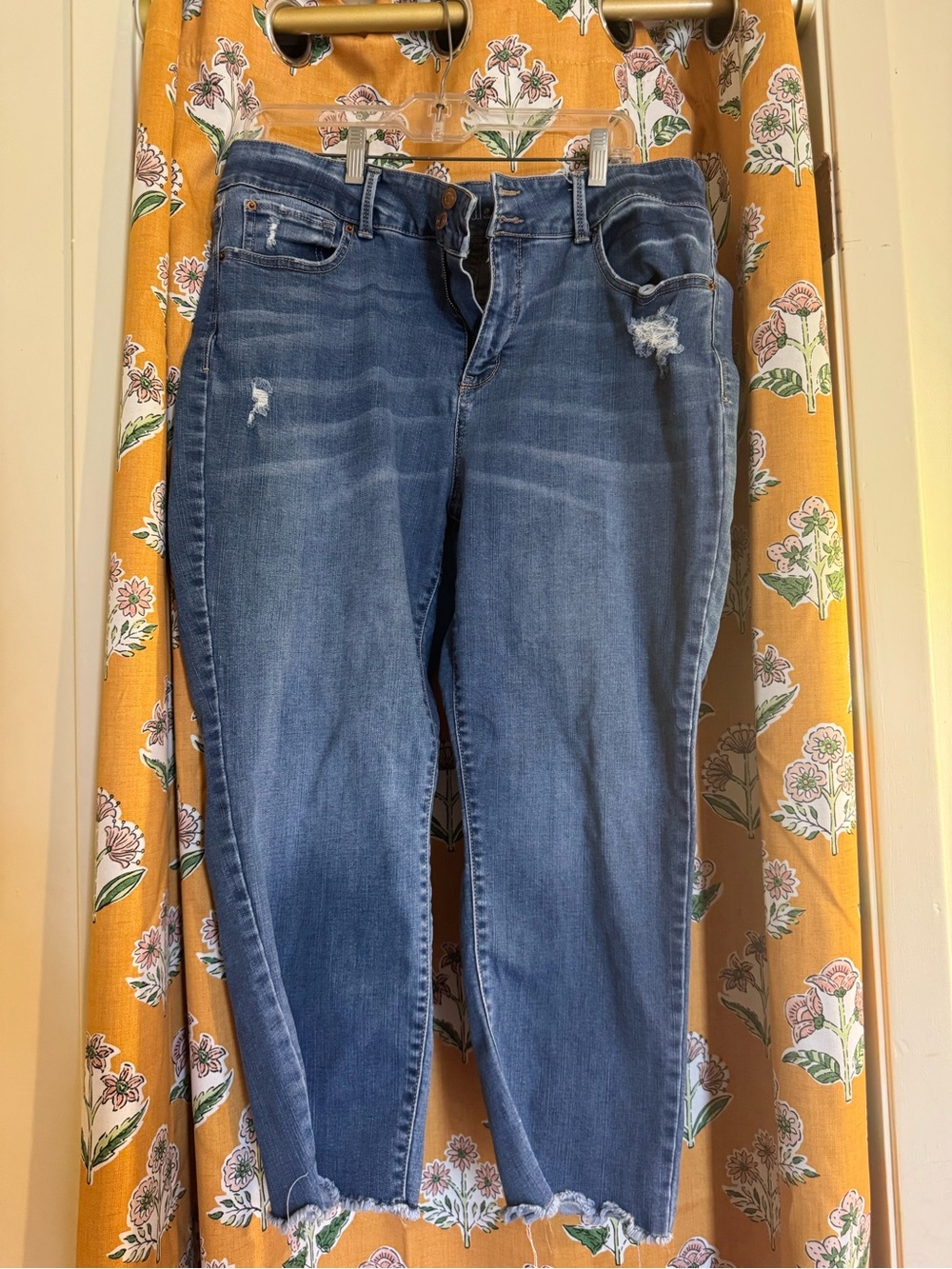 Time and Tru Medium Blue Distressed Women's Jeans